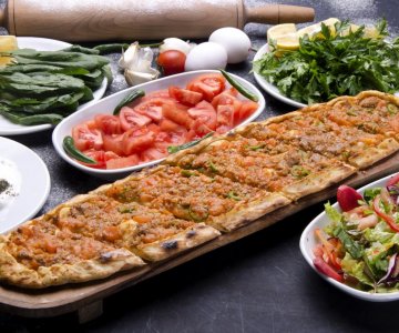 Kıymalı Pide